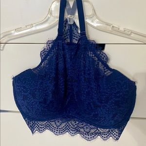*NWT* Victoria’s Secret PINK Lace Bralette L/DD